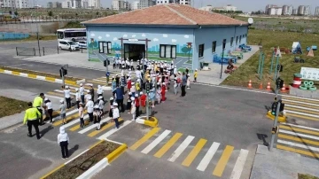 Şanlıurfa’da öğrenciler trafik haftasını kutladı
