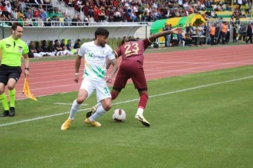 Şanlıurfaspor ile Bandırmaspor Arasında Çekişmeli Maç