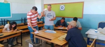 Seçimlerin yenilendiği Hilvan’da oy sayma işlemi başladı
