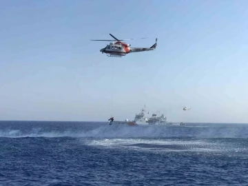 Şehit Teğmen Caner Gönyeli 2023 Tatbikatı’nın deniz safhası nefes kesti
