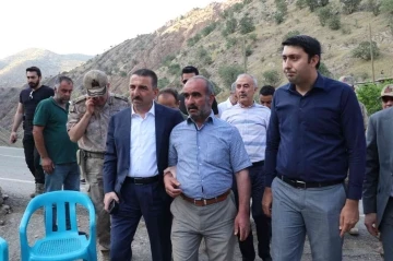 Siirt Valisi Hacıbektaşoğlu, çayda kaybolan Eyüp Güneş’in ailesiyle görüştü
