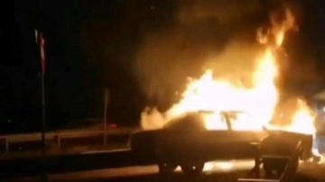 Silivri'de seyir halindeki otomobil alev alev yandı