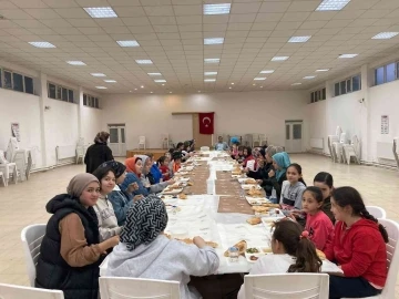 Simav’da 200 Kur’an Kursu öğrencisine iftar
