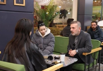 Sincan Belediye Başkanı Ercan, gençlerin sohbetine ortak oldu

