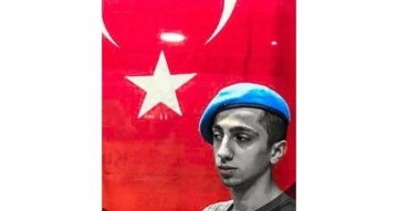 Şırnak şehidinin İstanbul’daki baba ocağı Türk Bayrakları ile donatıldı