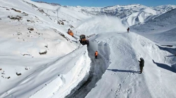 Şırnak’ta kar kalınlığı 2 metreyi geçti
