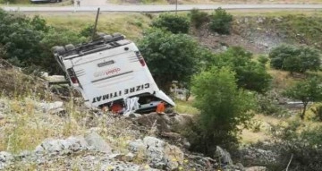 Şırnak’ta otobüs şarampole yuvarlandı: 2 yaralı