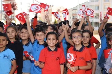 Sivas’ta İlköğretim Haftası coşkuyla kutlandı
