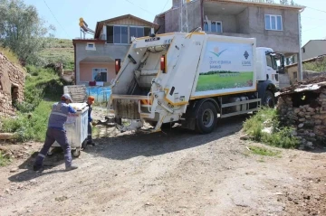 Sivas’ta kırsaldan 32 bin ton çöp toplandı
