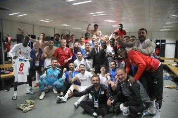 Sivasspor’da Rıza Çalımbay ve 6 futbolcunun sözleşmesi sona eriyor
