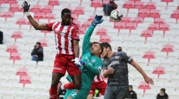 Sivasspor, Fatih Karagümrük'ü yenerek Türkiye Kupası'nda yarı finale yükseldi