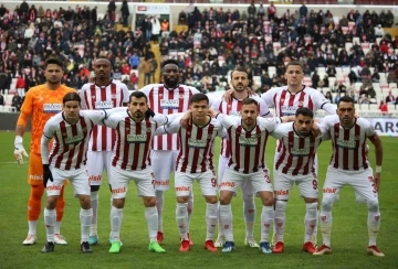 Sivasspor, Süper Lig’de 9. mağlubiyetini aldı
