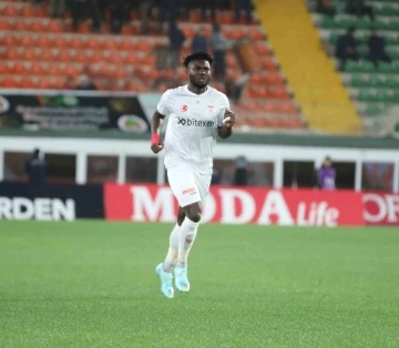 Sivasspor’un yeni transferleri Caicedo ile Saiz ilk resmi maçına çıktı
