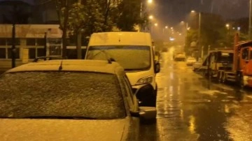 Son Dakika: İstanbul’da yılın ilk karı yağdı!