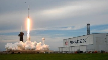 SpaceX Falcon 9 Roketi Starlink Uydularını Başarıyla Yörüngeye Taşıdı