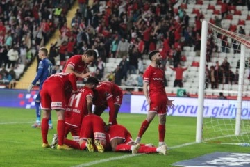 Spor Toto Süper Lig: Antalyaspor: 2 - Alanyaspor: 1