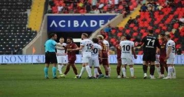 Spor Toto Süper Lig: Gaziantep FK: 1 - Göztepe: 1 (Maç sonucu)