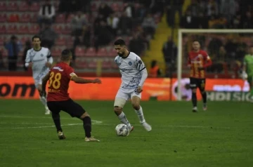 Spor Toto Süper Lig: Kayserispor: 0 - Adana Demirspor: 1 (İlk yarı)
