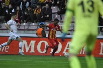 Spor Toto Süper Lig: Kayserispor: 1 - Konyaspor: 2 (İlk yarı)
