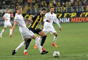 Spor Toto Süper Lig: MKE Ankaragücü: 1 - Beşiktaş: 2 (İlk yarı)
