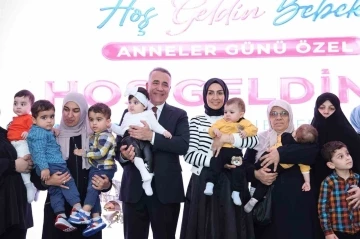 Sultangazi Belediyesi “Hoş Geldin Bebek” programında 300 bebek ve anneyi ağırladı
