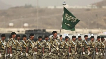 Suudi askerler vatana ihanetten idam edildi