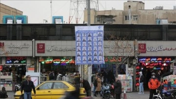 Tahran'da Seçim Heyecanı: Muhafazakarlar ve Radikal Muhafazakarlar Arasındaki Rekabet