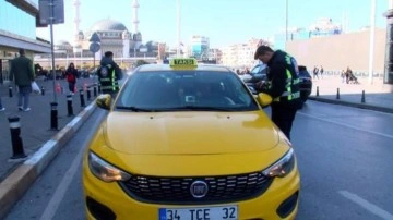 Taksicilere Yönelik Denetimler Taksim'de Devam Ediyor