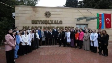 TBMM Başkanı Kurtulmuş, Bakü'de Türkiye Maarif Vakfı Okullarını Ziyaret Etti