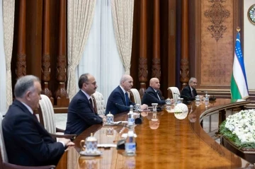 TBMM Başkanı Kurtulmuş, Özbekistan Cumhurbaşkanı Mirziyoyev tarafından kabul edildi
