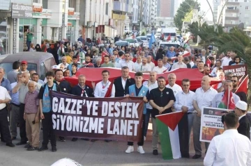 Tekkeköy’de İsrail’e lanet, Filistin’e destek yürüyüşü
