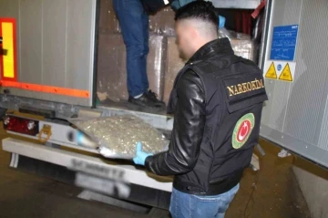 Ticaret Bakanlığı Gümrük Muhafaza ekipleri uyuşturucuya yönelik operasyonlarını sürdürüyor
