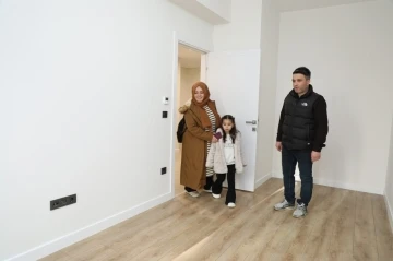 Tokatköy TOKİ’de örnek daireleri gezen Başkan Murat Aydın: &quot;Kentsel dönüşüm seçimden sonra daha da hız kazanacak&quot;
