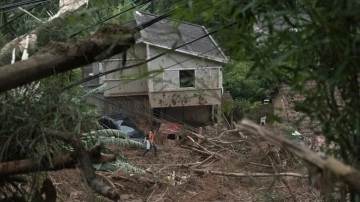 Toprak Kaymaları ve Şiddetli Yağışlar Rio De Janeiro ve Espirito Santo'yı Vurdu