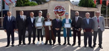 Trabzon’da 2022 yılının Ahisi, Kalfası ve Çırağı ödüllerini aldı
