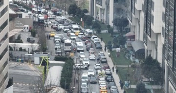 Trafik Yoğunluğu Ramazan Ayında İftara Yetişmeyi Zorlaştırıyor