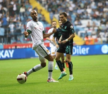 Trendyol Süper Lig: Adana Demirspor: 0 - Konyaspor: 0 (İlk yarı)
