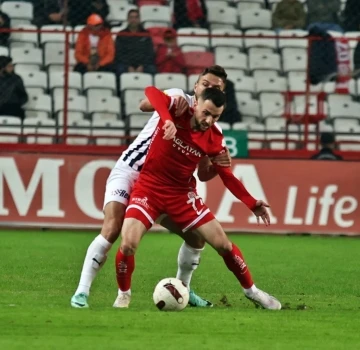 Trendyol Süper Lig: Antalyaspor: 0 - Kasımpaşa: 0 (Maç sonucu)
