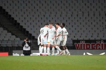 Trendyol Süper Lig: Fatih Karagümrük: 0 - Konyaspor: 1 (İlk yarı)
