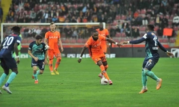 Trendyol Süper Lig: Kayserispor: 0 - RAMS Başakşehir: 0  (Maç sonucu)
