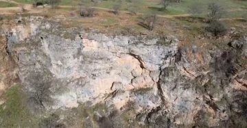 Tunceli’de kaya düşme tehlikesi bulunan mevkide inceleme yapıldı
