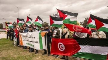 Tunus'ta Göstericiler Filistin İçin Sokaklara Döküldü