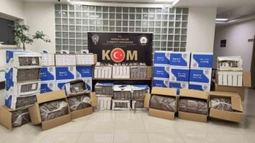 Turgutlu'da Kaçakçılık Operasyonu: Binlerce Makaron ve Bandrolsüz Tütün Ele Geçirildi