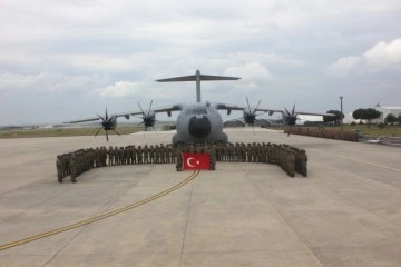 Türk askerinden Kosova'ya takviye sürüyor