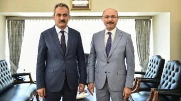 Türk Eğitim-Sen Başkanı Geylan, Bakan Özer’i ziyaret etti