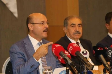 Türk Eğitim-Sen Genel Başkanı Geylan: “Sınavla kariyer planlaması yapmak öğretmenlerimizi gereksiz bir tartışmanın ortasına bırakıyor”
