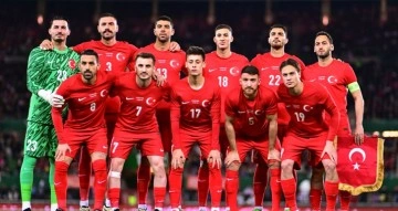 Türk Futbol Severlerden Milli Takıma Büyük Destek