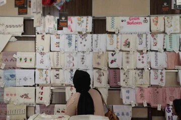 Türkiye’de ilk, bu çarşı ev hanımlarına maddi kazanç sağlıyor
