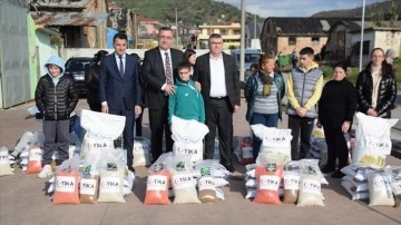 Türkiye'nin Tiran Büyükelçisi Lushnje'de Tarımsal Yardımları Anlattı