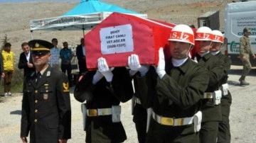 Türkiye şehitlerini uğurladı! Pençe-Kilit operasyonu şehitleri, gözyaşlarıyla toprağa verildi